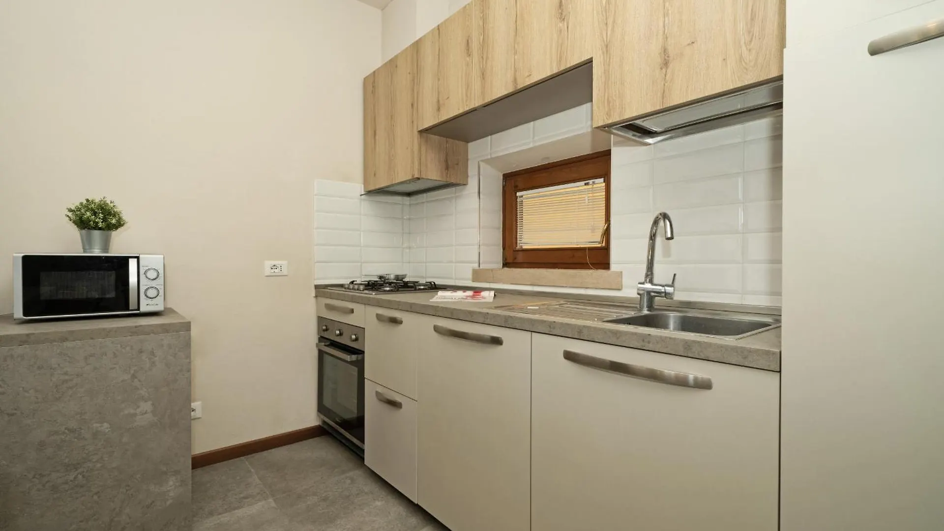 Lauri By Wonderful Italy Apartment Desenzano del Garda
