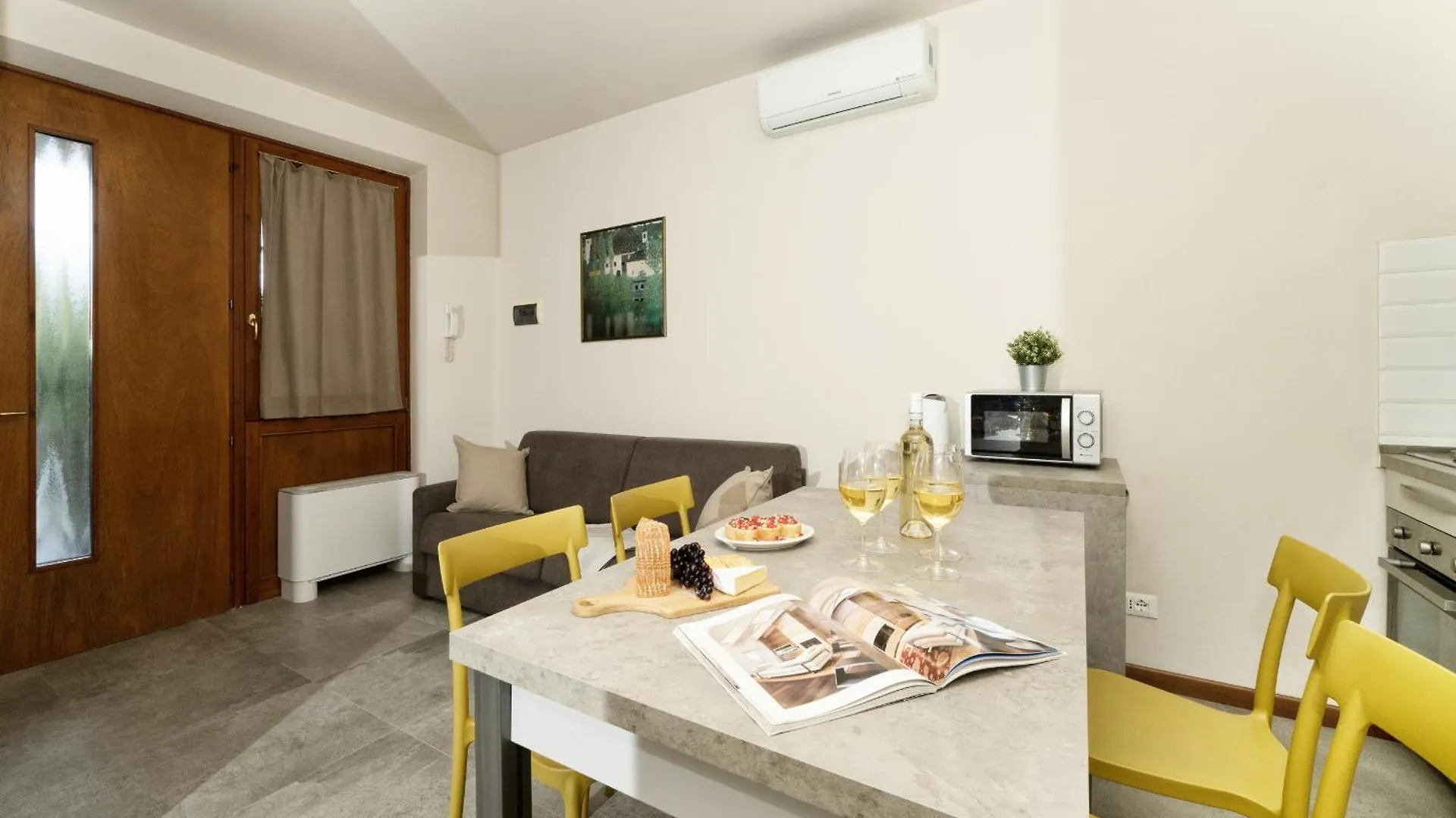 Lauri By Wonderful Italy Apartment Desenzano del Garda