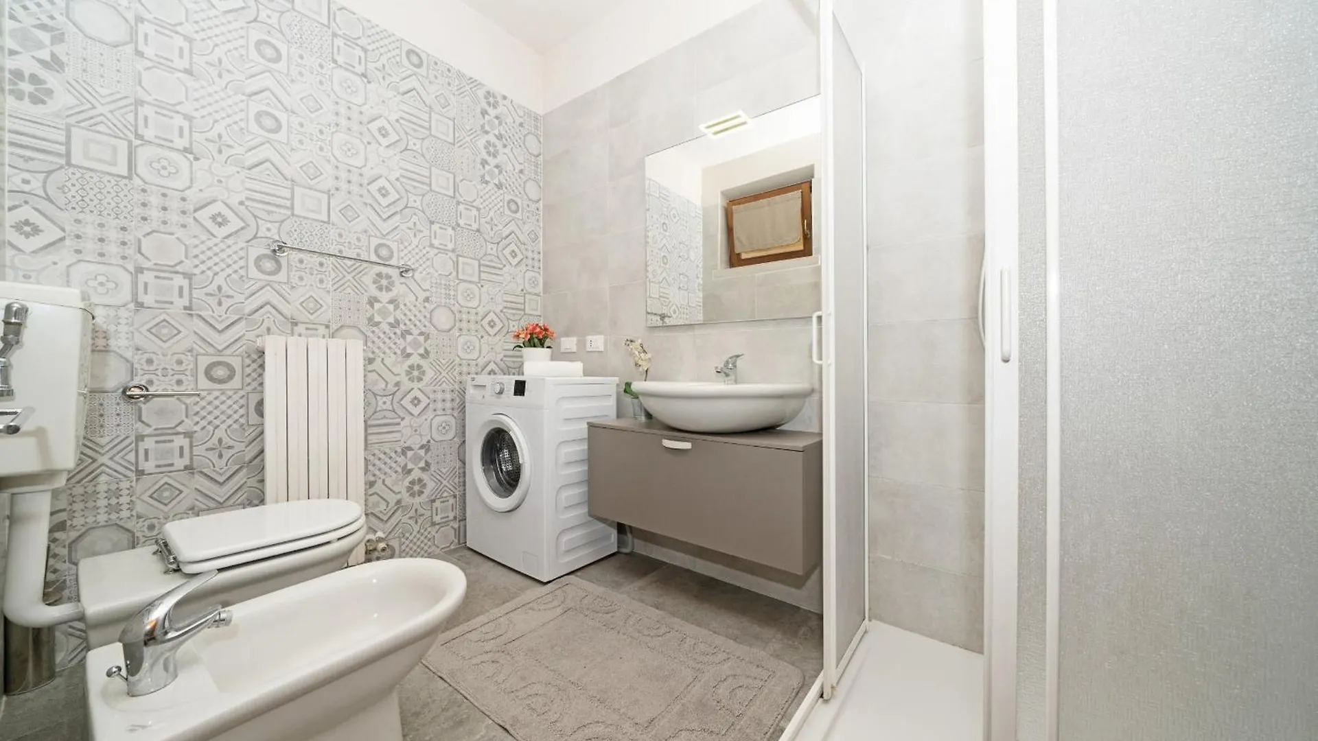 Lauri By Wonderful Italy Apartment Desenzano del Garda