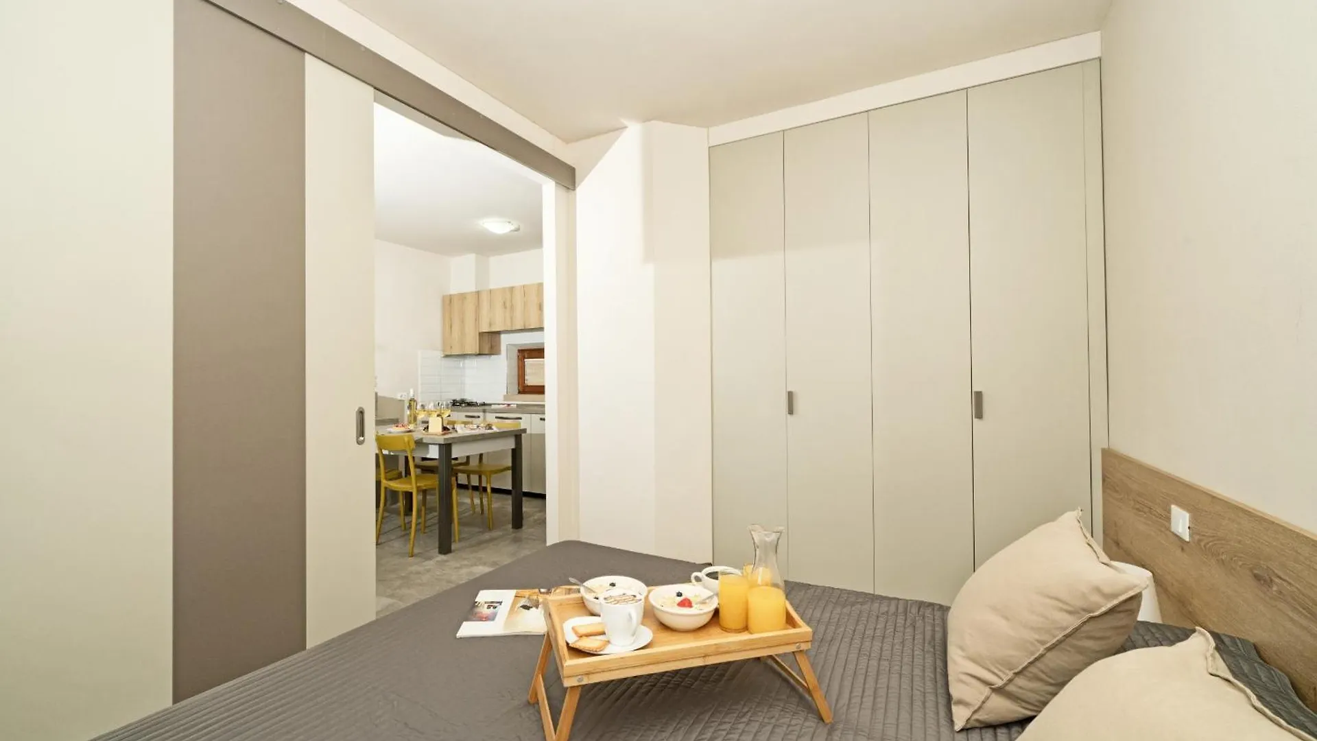 Lauri By Wonderful Italy Apartment Desenzano del Garda